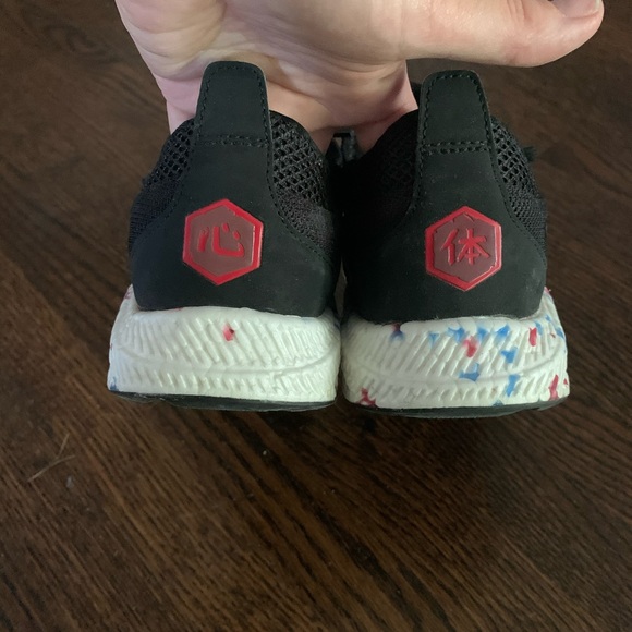 ASICS Trainers - size 6 - Picture 5 of 7